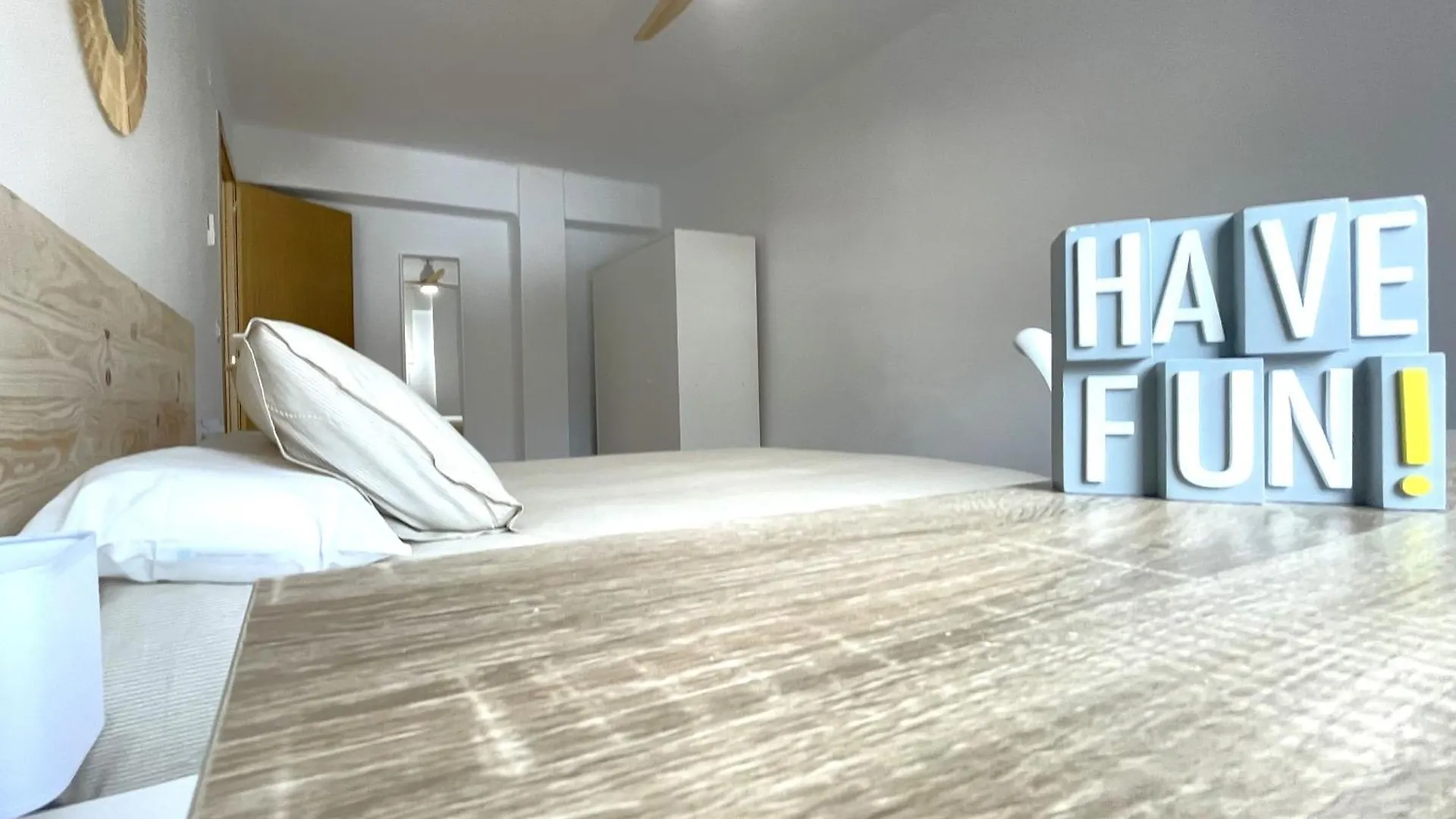 Apartment Calu Homes A 5 Minutos De La Estacion Del Tren Malaga