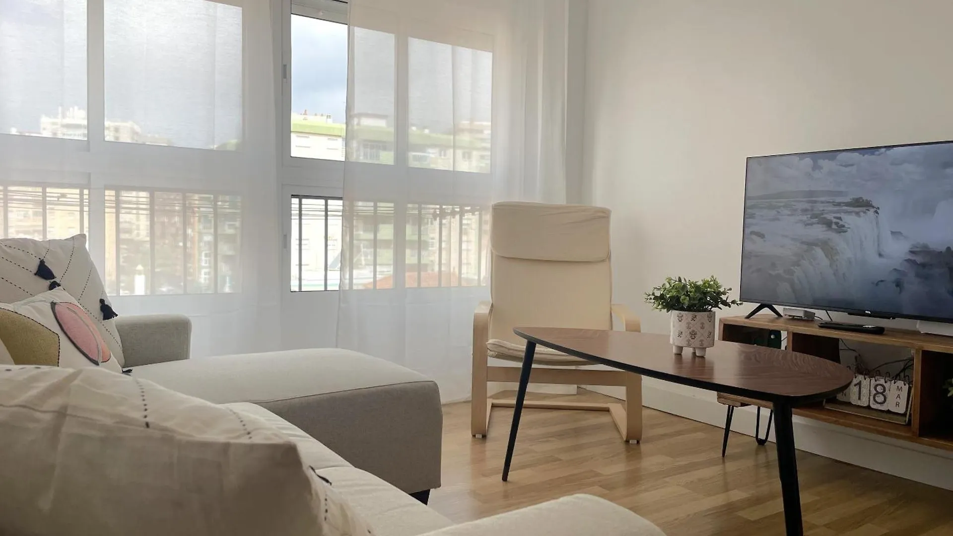 Calu Homes A 5 Minutos De La Estacion Del Tren Málaga Apartamento